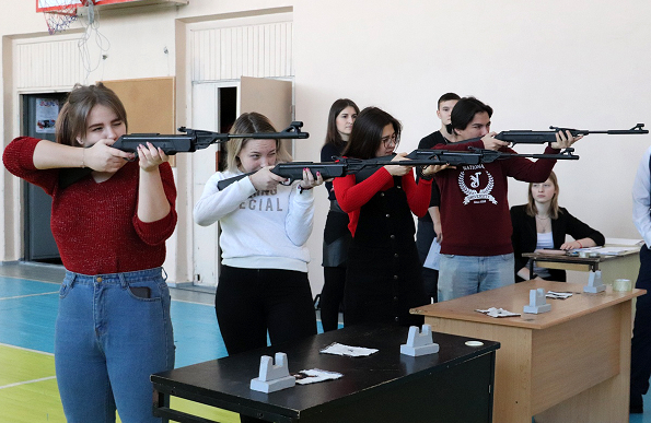 Стрельба, выполнение упражнения. Стрельба, выполнение упражнения.